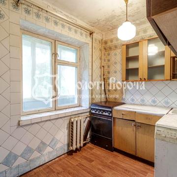 Ореста Левицького вул. (Академіка Курчатова), 8