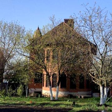 Просторий будинок із земельною ділянкою в Безлюдівці