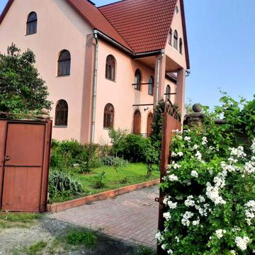 Біля Києва 20хв. 6кімнат. Газ! Гараж підвал 80кв.м