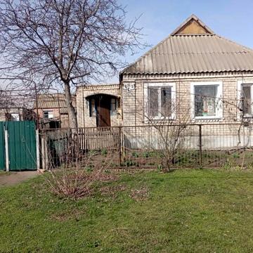 Продам будинок .