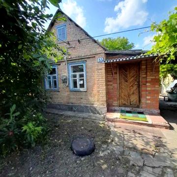 Продам будинок в місті Миронівка Тел. +380689345501