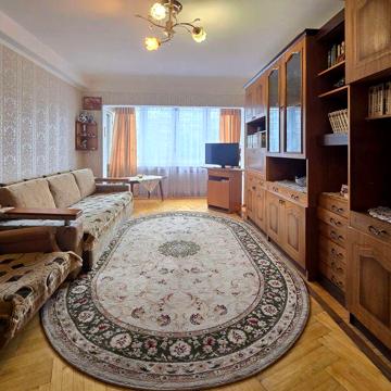 Продається простора 2-кім. “чешка” біля метро Лівобережна та Дніпра
