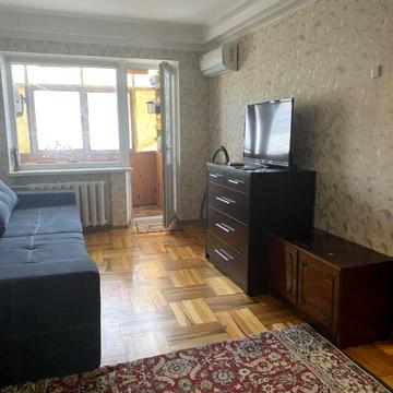 Продается 2 ком квартира на бабурке!