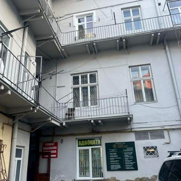 Продаж 2 кімнатноі квартири вул Винниченка(центр)