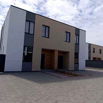 Продаж дуплексу 100 м² у с. Святопетрівське, 3 сотки, без комісії