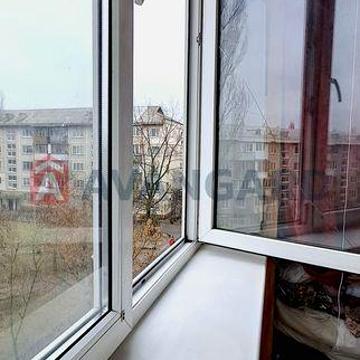 2кімнатна , б-р Перова 42.Держпрограми!