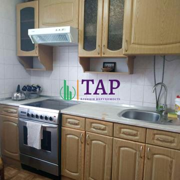 Архітекторів, 32