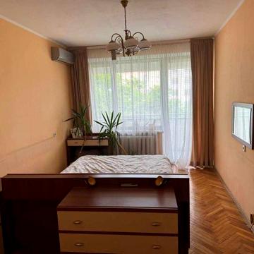 Продам чудову 2-кімнатну квартиру на вул. Тарасівській 21!