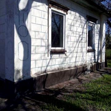 Продам! Будинок в центрі Миргорода з ділянкою.