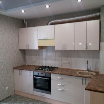 Роганська вул., 130