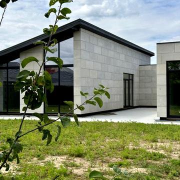 Стильний будинок на вїзді в Ворзель. 160 000 $