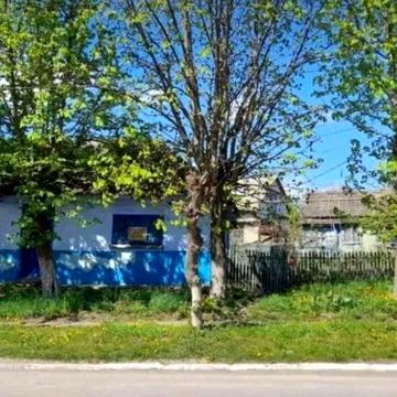 Терміново продам земельну ділянку  у самому центрі Кельменців