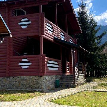 Продається Будинок -База -Відпочинок в Карпатах с.Красник