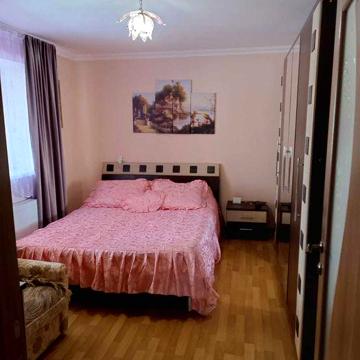 Продаю квартиру з усiма зручностями та меблями