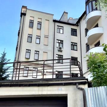 Йосипа Коциловського вул., 3
