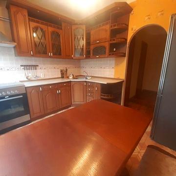 Сдам 2 кімнатну квартиру в центрі