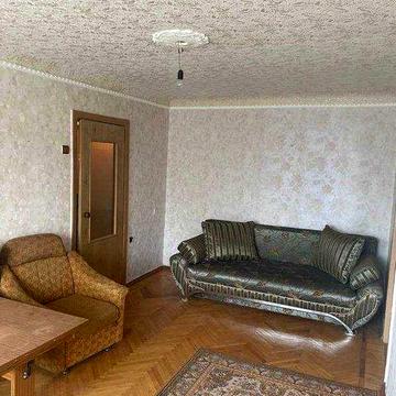 Продам 2 кімнатну квартиру на Павловому Полі, вул. 23 серпня.