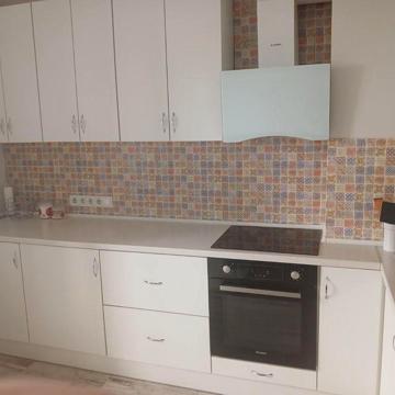 Здам видову 2-к з евроремонтом по вул.Курзузова, 1А за 16500