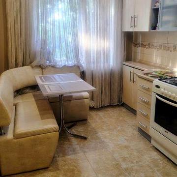 Продам 3 кімнатну квартиру в районі Епіцентру