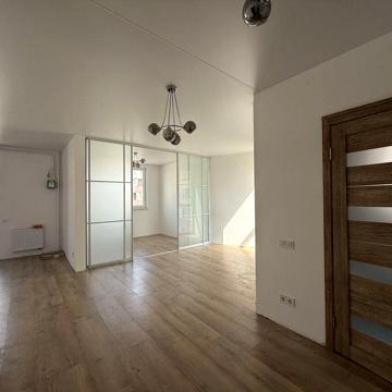 Продаж квартири Угорська 14, Сихівський район