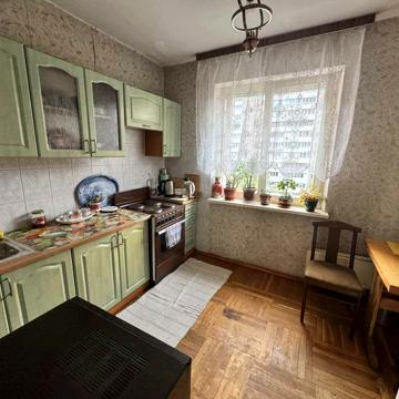 Квітневий пров., 1-Б