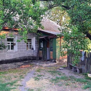 Продам будинок з городом та двома ділянками у Миргородському районі