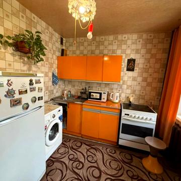 Володимира Івасюка просп. (Героїв Сталінграду), 53
