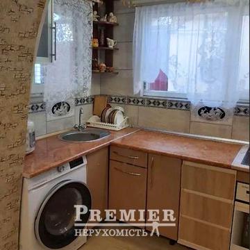 Терміново 2к квартира на землі з ремонтом. Біля центру.