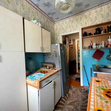 Продам 2-х кімн кв-ру, з Агв, 3-й поверх, Полтавська