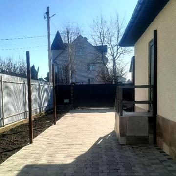 Зелена вул., 33