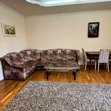 Довгострокова оренда 3к Квартира Федора Потушняка (Благоєва) вулиця