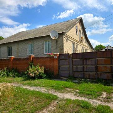 Продам будинок 200 м² з ділянкою 20 соток , м. Мерефа