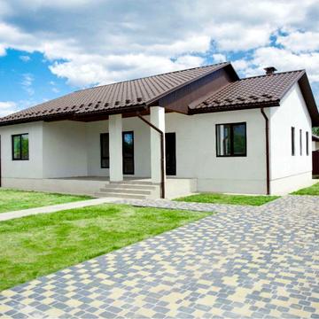 Центральна вул.