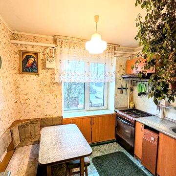 Продаж 3-кімнатна Клевань, Меблі, Техніка, Гараж