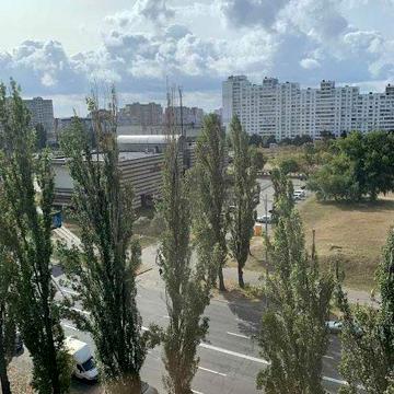 Чудова квартира 2х кімнатна На Троєщині