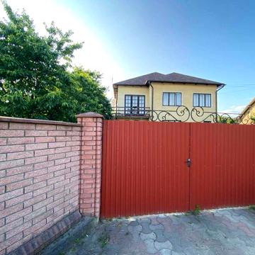 Оренда 2к квартири в будинку вул.Львівська