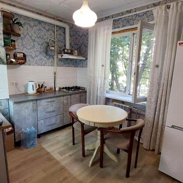 Продам однокімнатну квартиру.