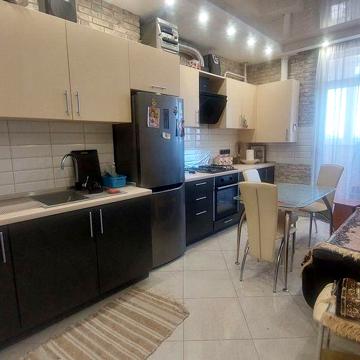 Продам двух комнатную квартиру ЖК Мариинский