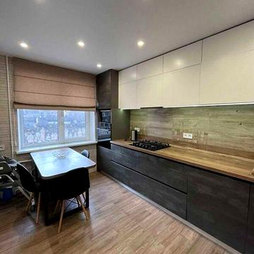 Продаж 3к Квартира Слави бульвар