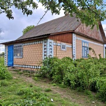 Цегляний будинок в с. Ставок Костопільський р-н, Рівненська обл.