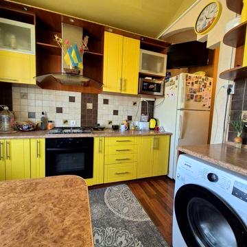 Продам 3 х кімнатну квартиру