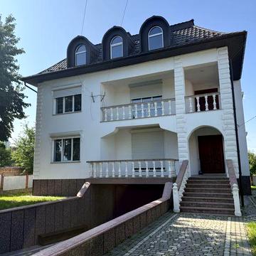 Оренда просторого будинку в затишному районі по вул. Немирівській