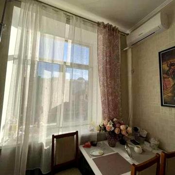 Первозванівська вул., 2