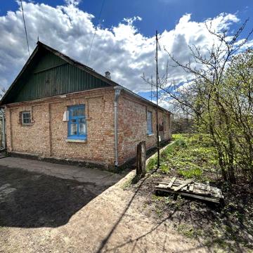 Приватний будинок з гарною ділянкою Антоніни