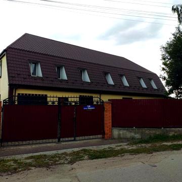 Продається таунхаус 120м2, по вул. Здоровя, м. Славута.