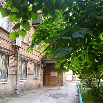 Велика Васильківська вул. (Червоноармійська), 122
