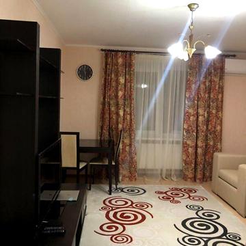 Довгострокова оренда 1к Квартира Небесної Сотні вулиця