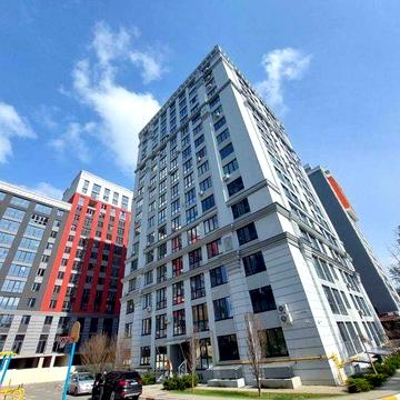 Велика квартира за 7 хвилин від столиці