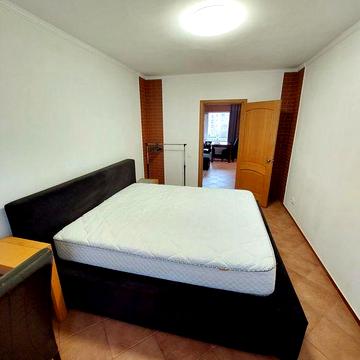 Можно на короткий cрок!Сдам 3 ком в самом Центре