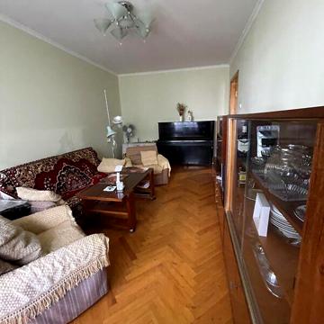 Продаж 3к Квартира Юності проспект